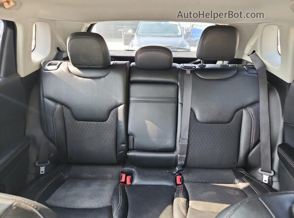 3C4NJDBB1LT150182 2020 JEEP COMPASS Black Вид задніх сидінь