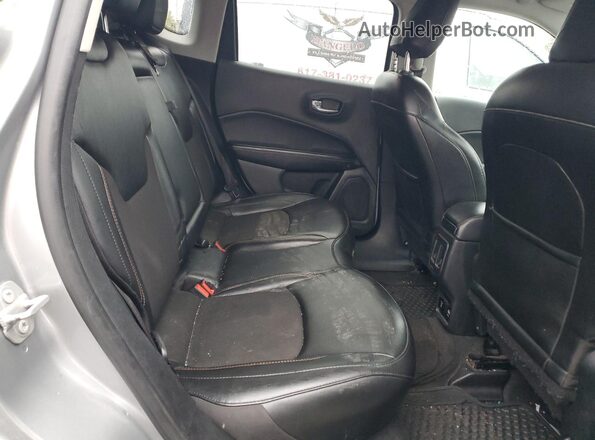 3C4NJDBB1MT500914 2021 JEEP COMPASS Silver Սալոնի հետևի տեսք