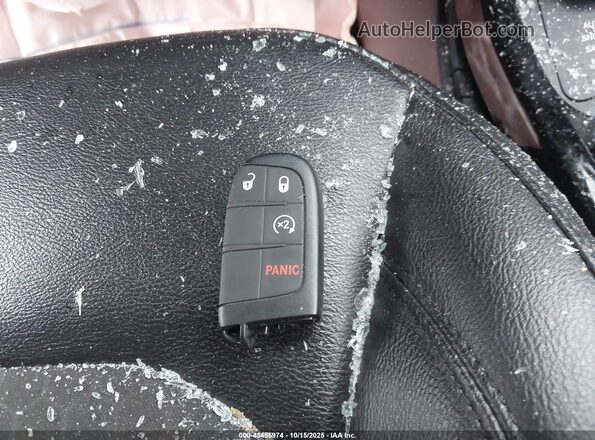 3C4NJDBB5LT112261 2020 JEEP COMPASS Black Dashboard view