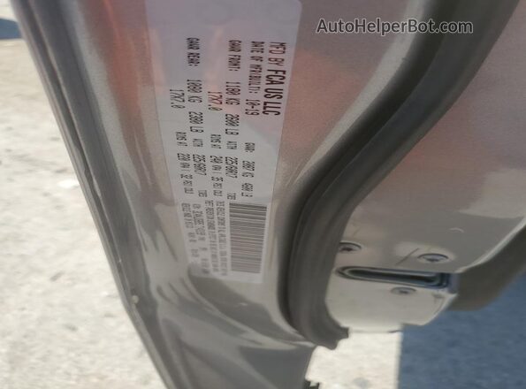3C4NJDBB5LT143199 2020 JEEP COMPASS Silver Vista de la etiqueta del VIN