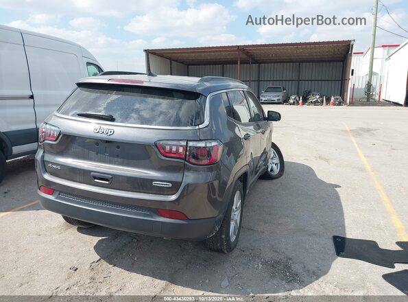 3C4NJDBB5NT165433 2022 JEEP COMPASS Gray Задня права чверть