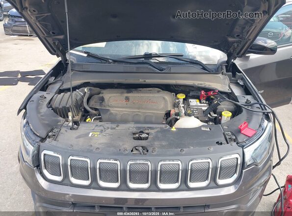 3C4NJDBB5NT165433 2022 JEEP COMPASS Gray Вид ззаду