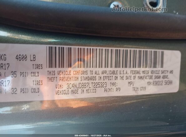 3C4NJDBB7LT225323 2020 JEEP COMPASS Green Engine compartment view