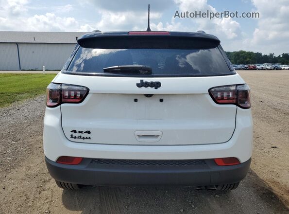 3C4NJDBB7NT224109 2022 JEEP COMPASS White Հետևի տեսք