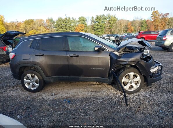 3C4NJDBB8JT366401 2018 JEEP COMPASS Gray Widok zestawu wskaźników