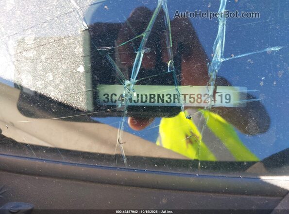 3C4NJDBN3RT582419 2024 JEEP COMPASS Gray Widok komory silnika
