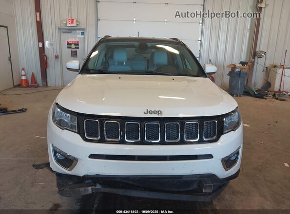 3C4NJDCB8LT216404 2020 JEEP COMPASS White Vista del cuadro de instrumentos