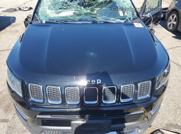 3C4NJDCB8LT233252 2020 JEEP COMPASS Black Engine compartment view