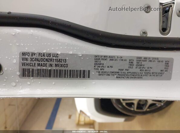 3C4NJDCN2RT158213 2024 JEEP COMPASS White Widok komory silnika