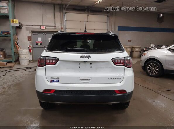 3C4NJDCN2RT158213 2024 JEEP COMPASS White 