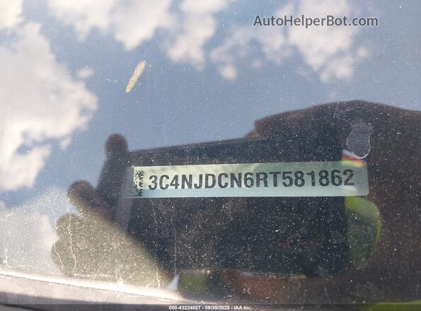 3C4NJDCN6RT581862 2024 JEEP COMPASS White ძრავის განყოფილების ხედი