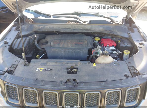 3C4NJDDB0LT119129 2020 JEEP COMPASS Silver Rear view