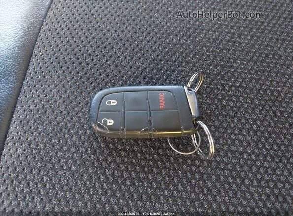 3C4NJDDB0LT119129 2020 JEEP COMPASS Silver Dashboard view