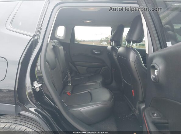3C4NJDDB2LT170387 2020 JEEP COMPASS Black Вид наклейки з VIN-кодом
