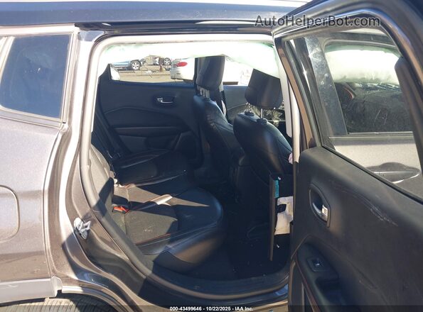 3C4NJDDB2LT232757 2020 JEEP COMPASS Gray VIN sticker view