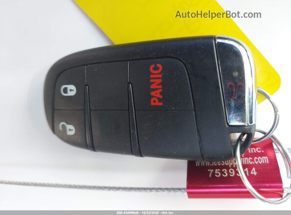 3C4NJDDB2LT232757 2020 JEEP COMPASS Gray Dashboard view