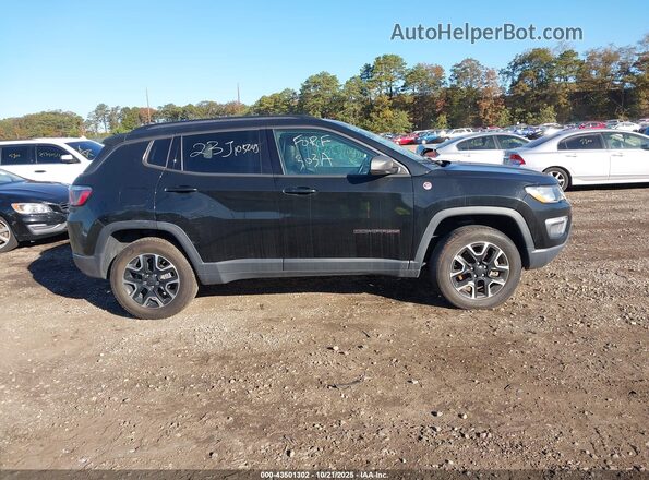 3C4NJDDB6LT177651 2020 JEEP COMPASS Black Вид задньої частини салону