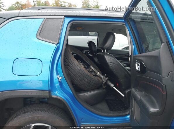 3C4NJDDB6NT186451 2022 JEEP COMPASS Blue VIN sticker view