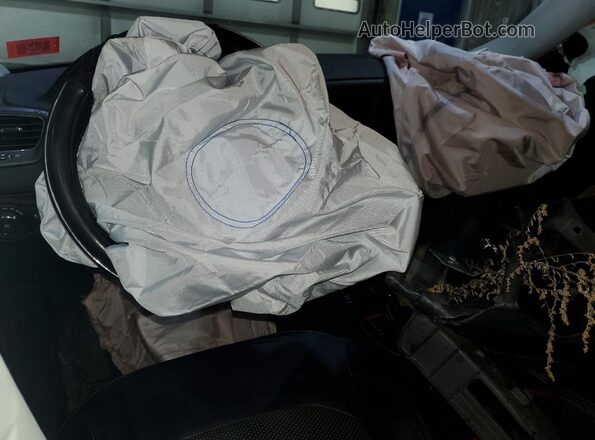 3C4NJDDB7LT171471 2020 JEEP COMPASS White Вид панелі приладів