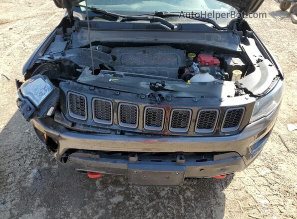3C4NJDDBXLT163395 2020 JEEP COMPASS Gray Rear interior view