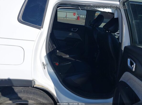 3C4NJDFB1NT153502 2022 JEEP COMPASS White Widok naklejki z numerem VIN