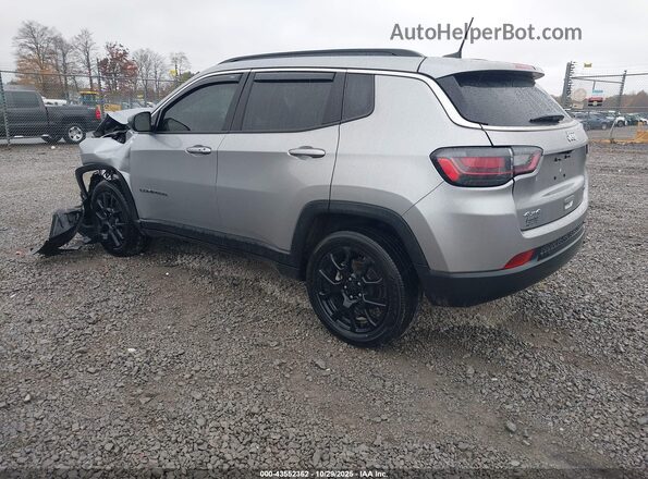 3C4NJDFB7NT129687 2022 JEEP COMPASS Silver Tył lewy