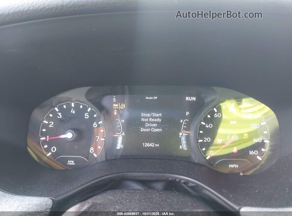 3C4NJDFN8RT104135 2024 JEEP COMPASS White Вид задніх сидінь