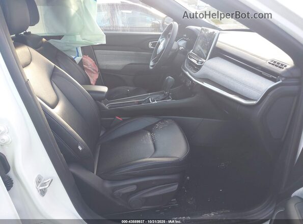 3C4NJDFN8RT104135 2024 JEEP COMPASS White Вид салону спереду
