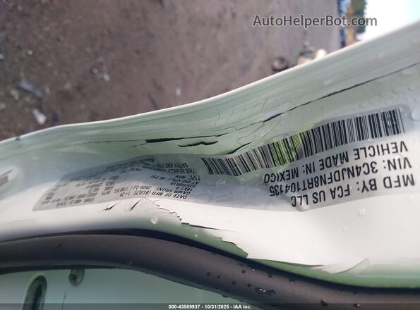 3C4NJDFN8RT104135 2024 JEEP COMPASS White Вид підкапотного простору