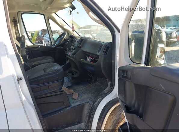 3C6ERVCG9ME505654 2021 RAM PROMASTER 2500 White Front interior view