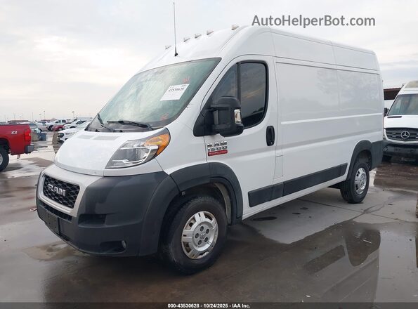 3C6LRVBG3ME513581 2021 RAM PROMASTER 1500 Белый Передняя левая четверть