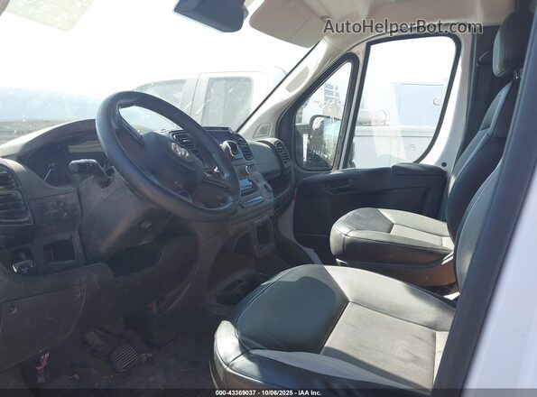3C6LRVDG0PE563811 2023 RAM PROMASTER 2500 White Widok wnętrza z przodu