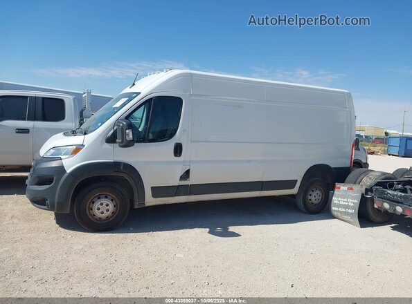 3C6LRVDG0PE563811 2023 RAM PROMASTER 2500 White Widok wnętrza z tyłu