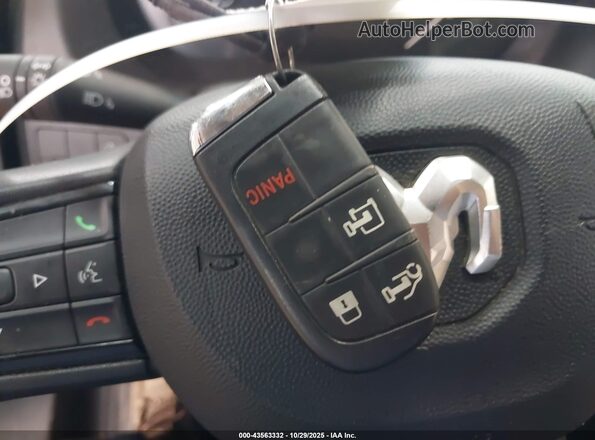 3C6LRVDG9PE596435 2023 RAM PROMASTER 2500 Белый Вид панели приборов