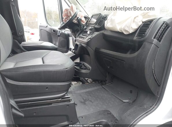 3C6LRVVG8SE512581 2025 RAM PROMASTER 2500 White Vista interior delantera