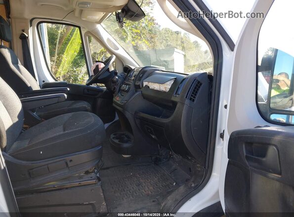 3C6MRVHG8ME558432 2021 RAM PROMASTER 3500 Белый Вид задних сидений