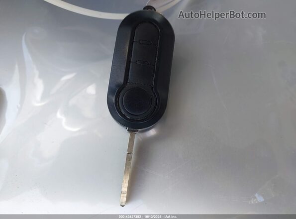 3C6MRVJG2ME559098 2021 RAM PROMASTER 3500 Белый Вид панели приборов