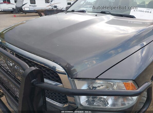 3C6RR7KG8NG211389 2022 RAM 1500 CLASSIC Black Դիմացի տեսք