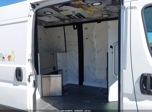 3C6TRVCG2KE520310 2019 RAM PROMASTER 2500 White Widok naklejki z numerem VIN