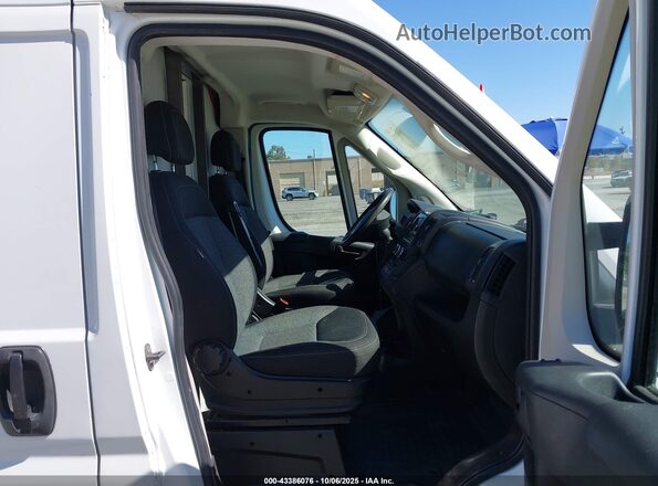 3C6TRVCG2KE520310 2019 RAM PROMASTER 2500 White Widok wnętrza z przodu