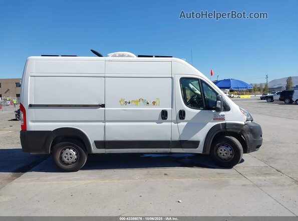 3C6TRVCG2KE520310 2019 RAM PROMASTER 2500 White Widok wnętrza 360 stopni
