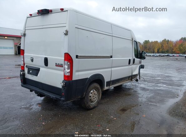 3C6TRVCG2KE557437 2019 RAM PROMASTER 2500 Белый Задняя правая четверть