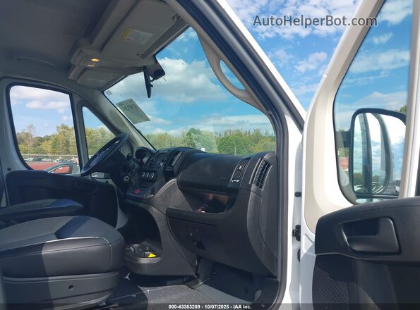 3C6TRVDG6LE132996 2020 RAM PROMASTER 2500 White Vista interior delantera
