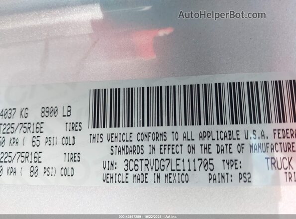 3C6TRVDG7LE111705 2020 RAM PROMASTER 2500 Silver Widok komory silnika