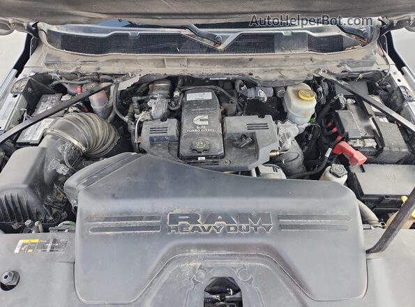 3C6UR5CL3PG569996 2023 RAM 2500 Silver VIN կոդի պիտակի տեսք
