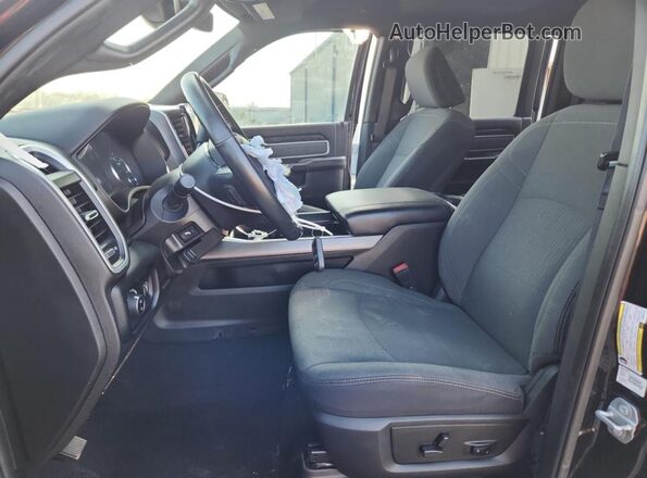 3C6UR5DL6NG319129 2022 RAM 2500 Black წინა სალონის ხედი