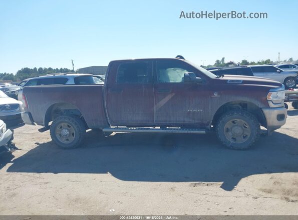 3C6UR5DL7NG336568 2022 RAM 2500 Красный Вид задней части салона