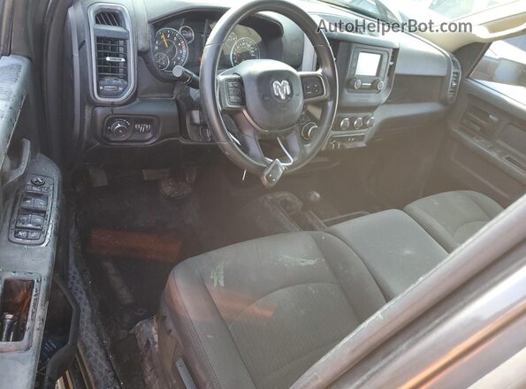 3C6UR5HJ9LG282938 2020 RAM 2500 Серый Вид панели приборов
