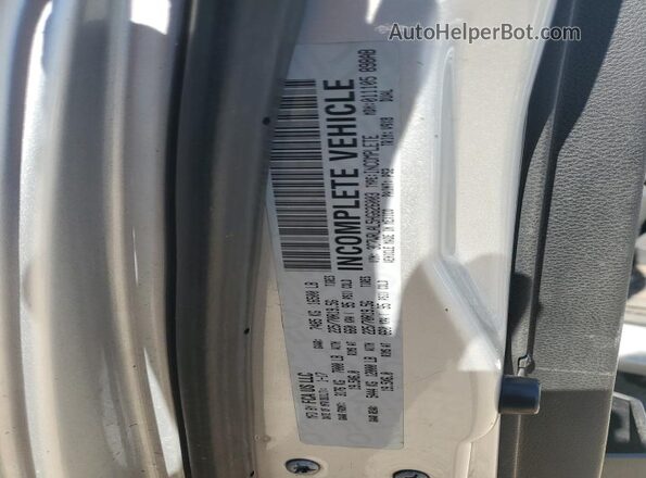 3C7WRLAL5HG626003 2017 RAM 4500 Silver Вид підкапотного простору
