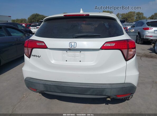 3CZRU5H36JM715767 2018 HONDA HR-V White 